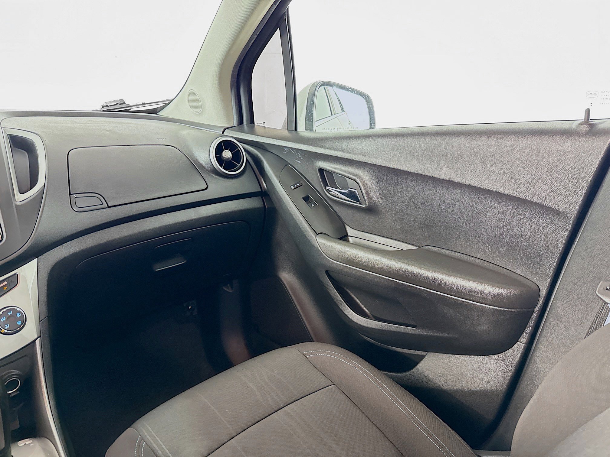 Used 2016 Chevrolet Trax LT image 26