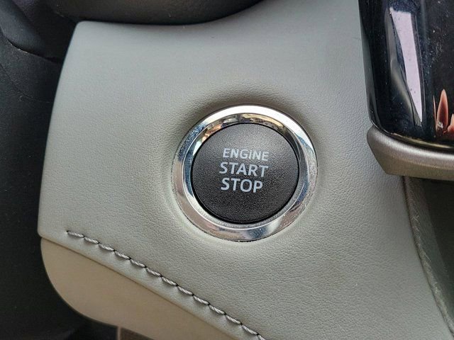 Used 2022 Toyota Highlander XLE image 35