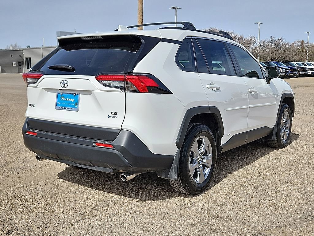 Used 2025 Toyota RAV4 LE image 3