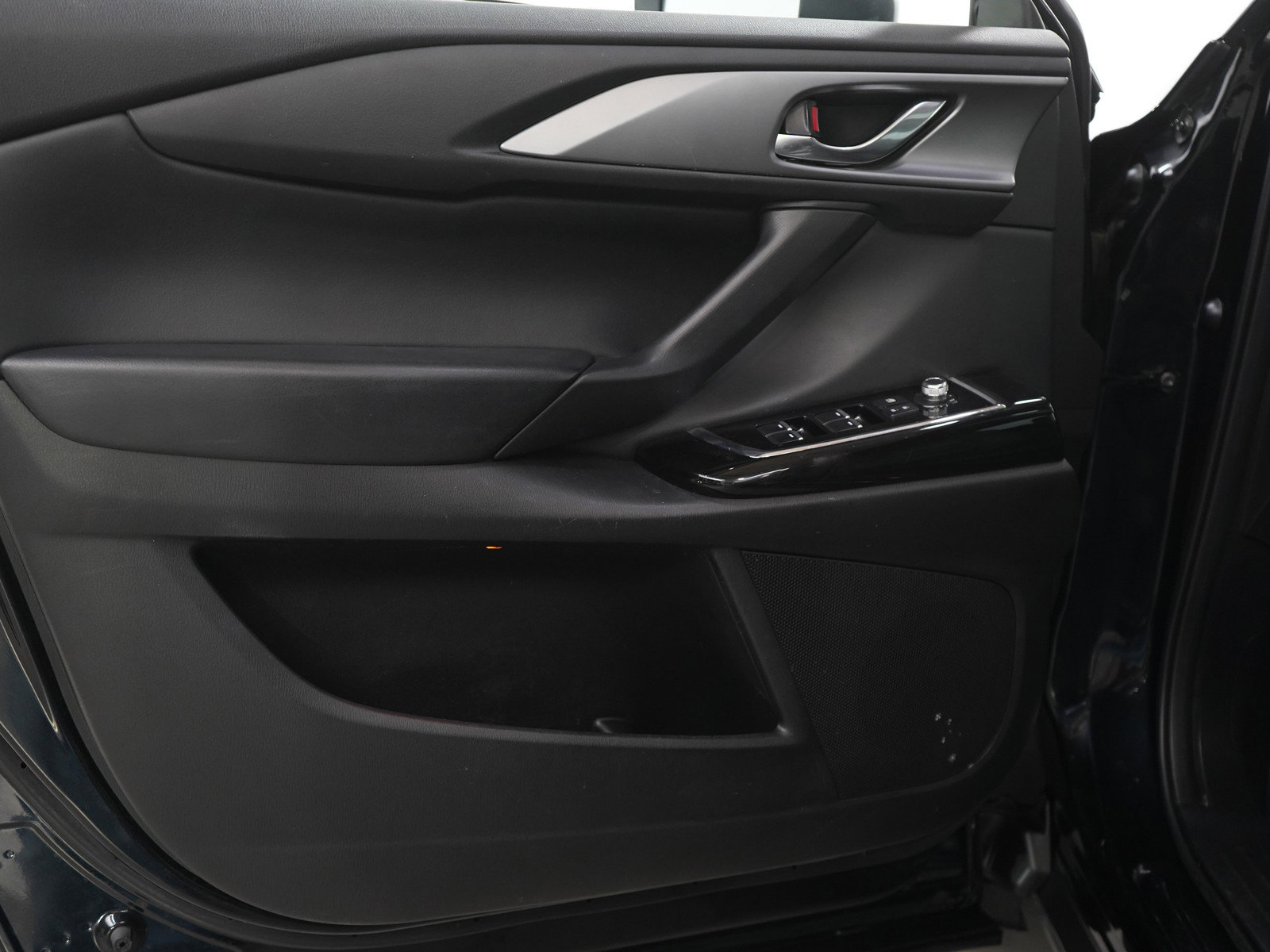 Used 2023 MAZDA CX-9 Touring image 21