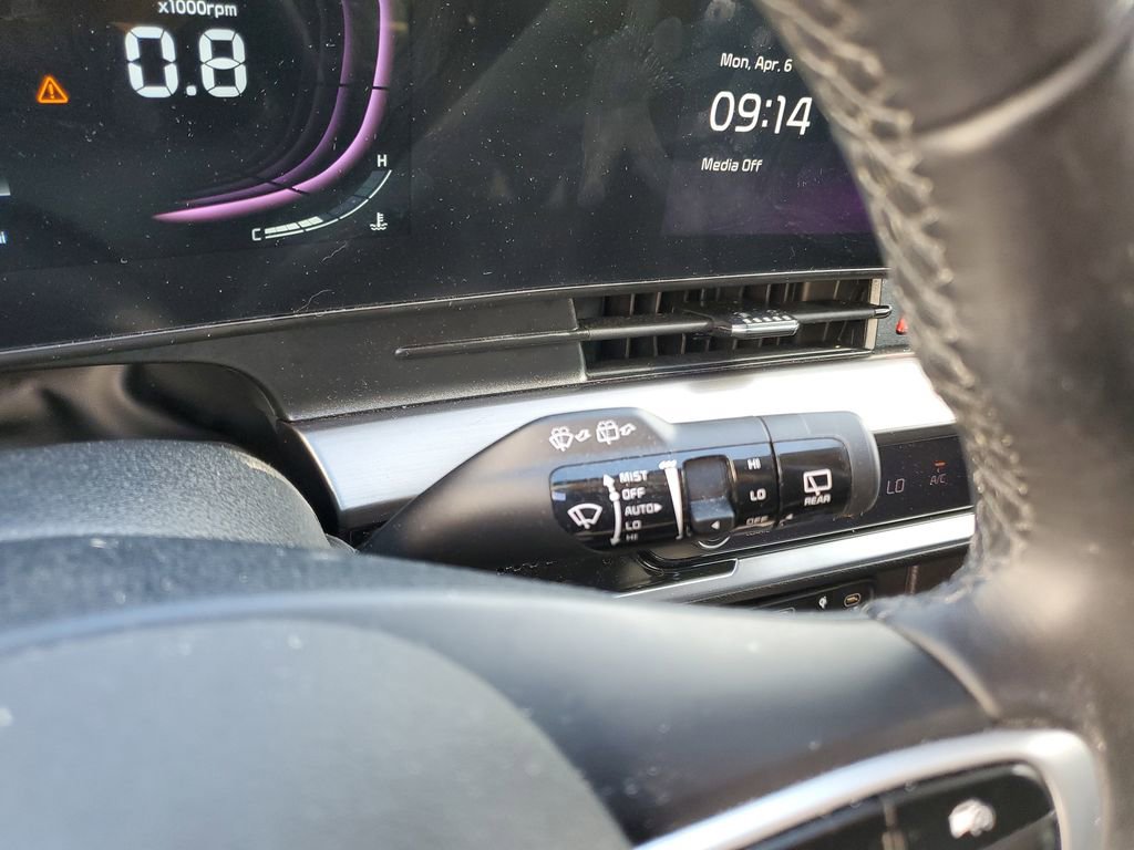 Certified 2024 Kia Sportage EX image 24