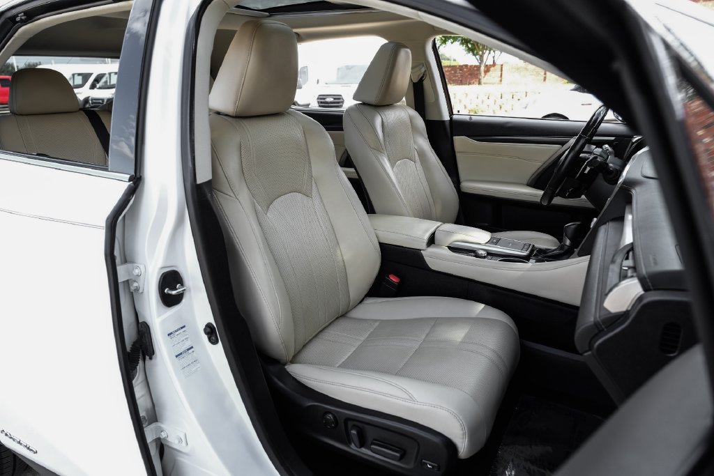Used 2021 Lexus RX 450h AWD w/ Luxury Package image 38