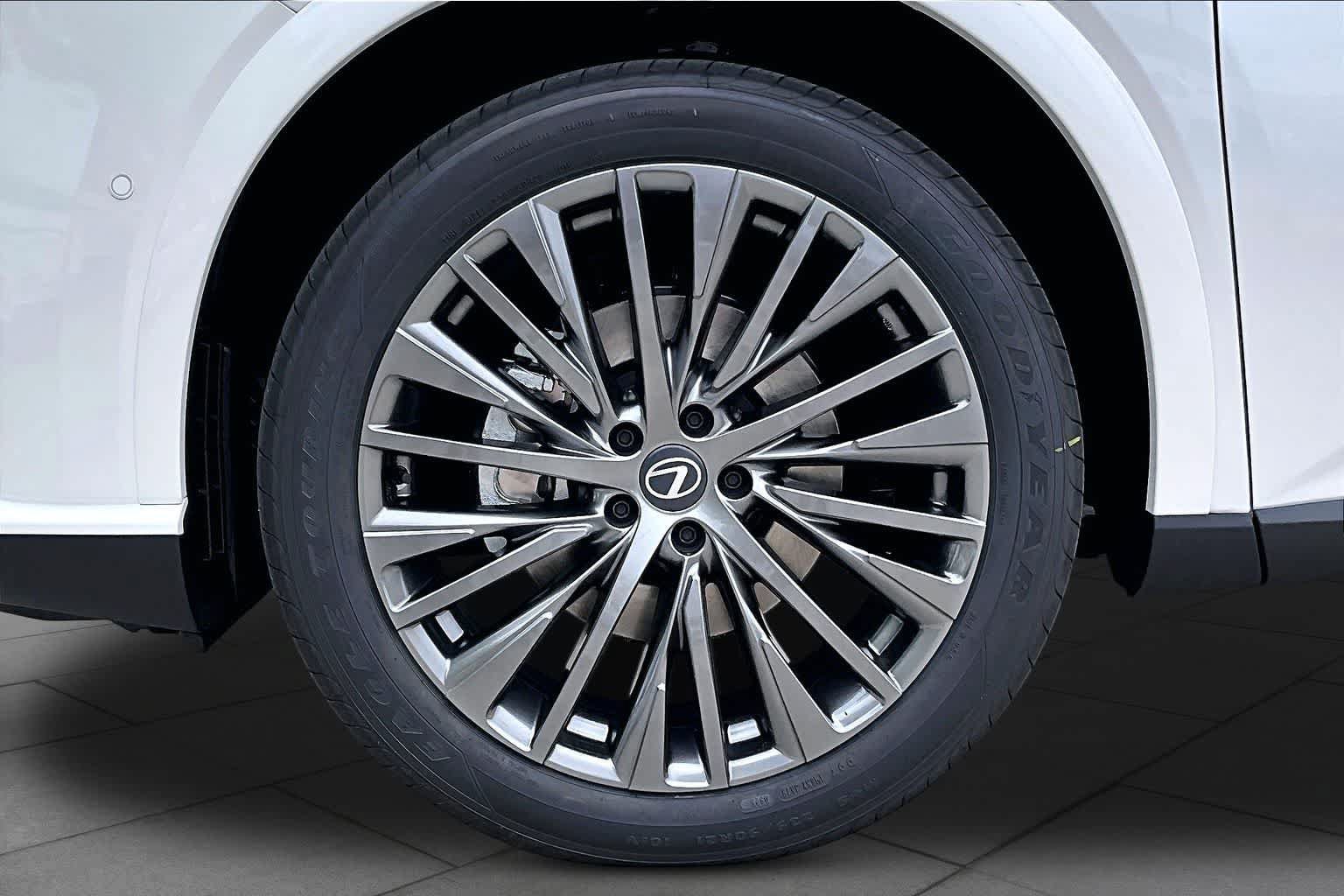 New 2026 Lexus RX 350 FWD image 19