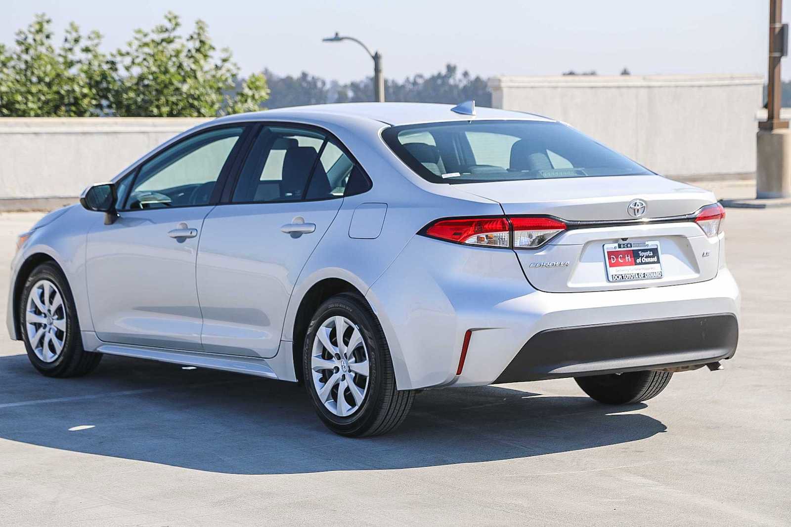 Used 2023 Toyota Corolla LE image 7