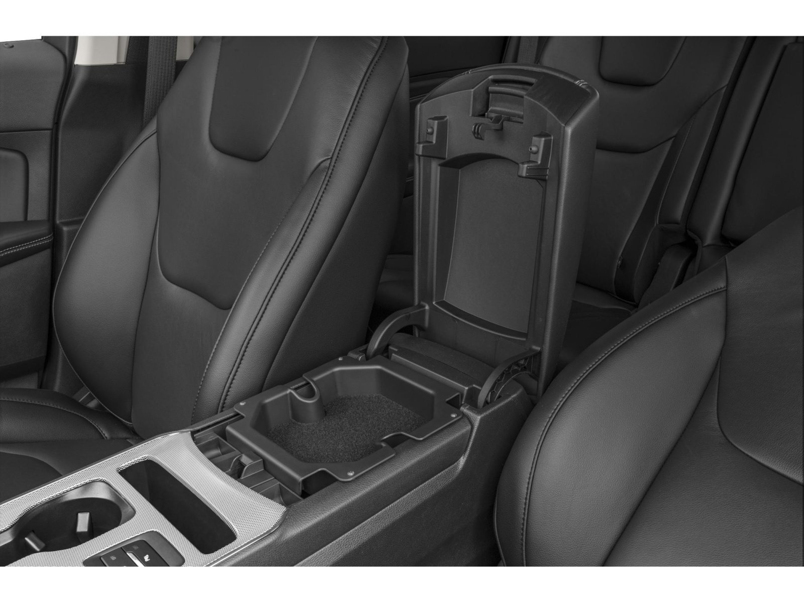 Used 2024 Ford Edge Titanium AWD/4WD image 9