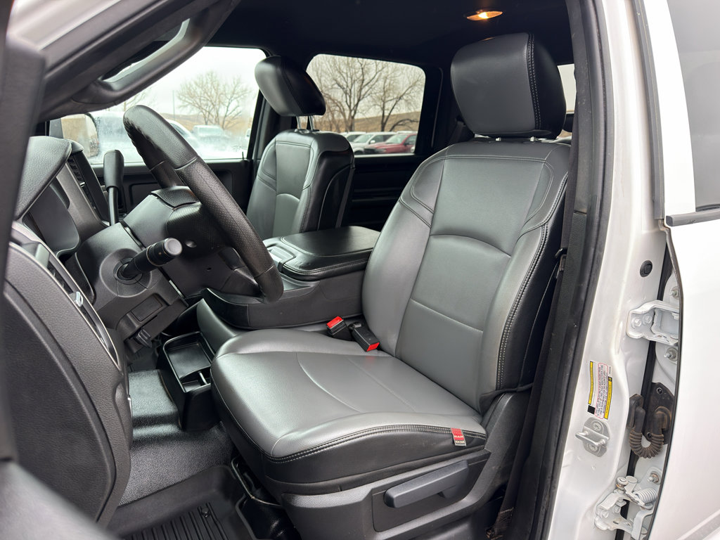 Used 2021 RAM 4500 Tradesman w/ Chrome Appearance Group AWD/4WD image 2