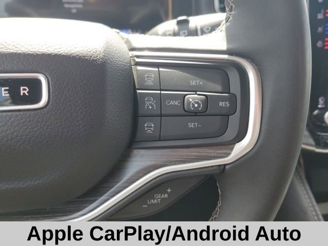 Used 2024 Jeep Wagoneer L Series II w/ Flexible Seating Group image 13