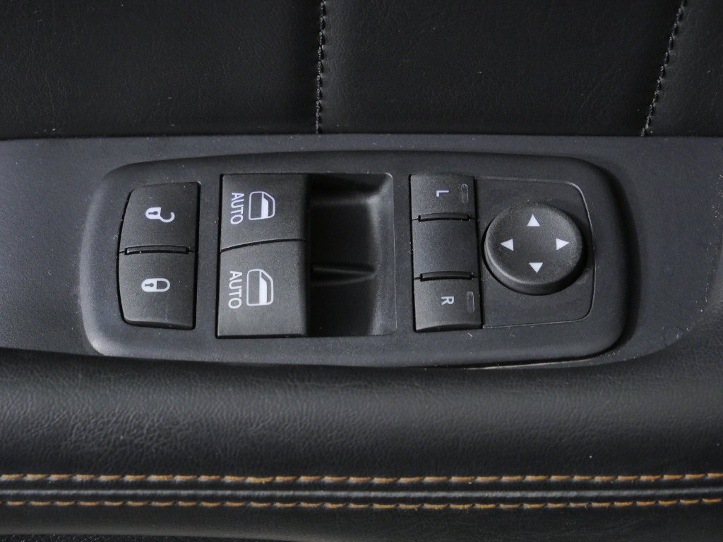 Used 2016 Dodge Challenger R/T Plus RWD image 21