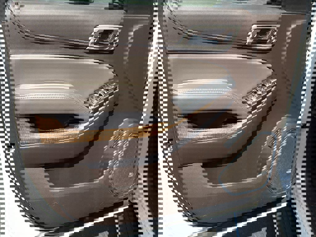 Used 2019 GMC Yukon Denali w/ Denali Ultimate Package image 10