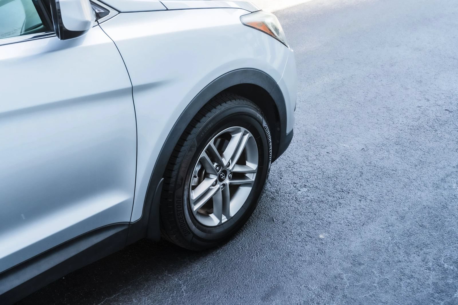 Used 2018 Hyundai Santa Fe Sport w/ Cargo Package FWD image 12