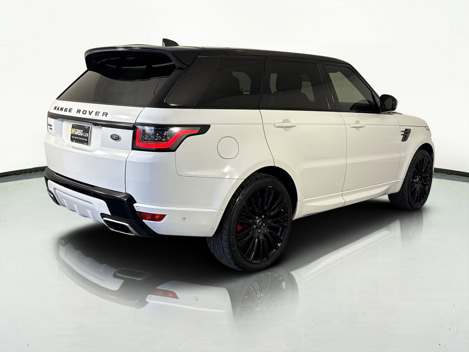Used 2020 Land Rover Range Rover Sport HSE Dynamic image 8