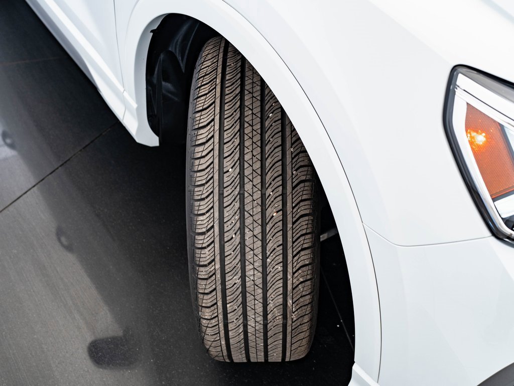 Certified 2025 Audi Q3 2.0T Premium Plus w/ Premium Plus Package image 47