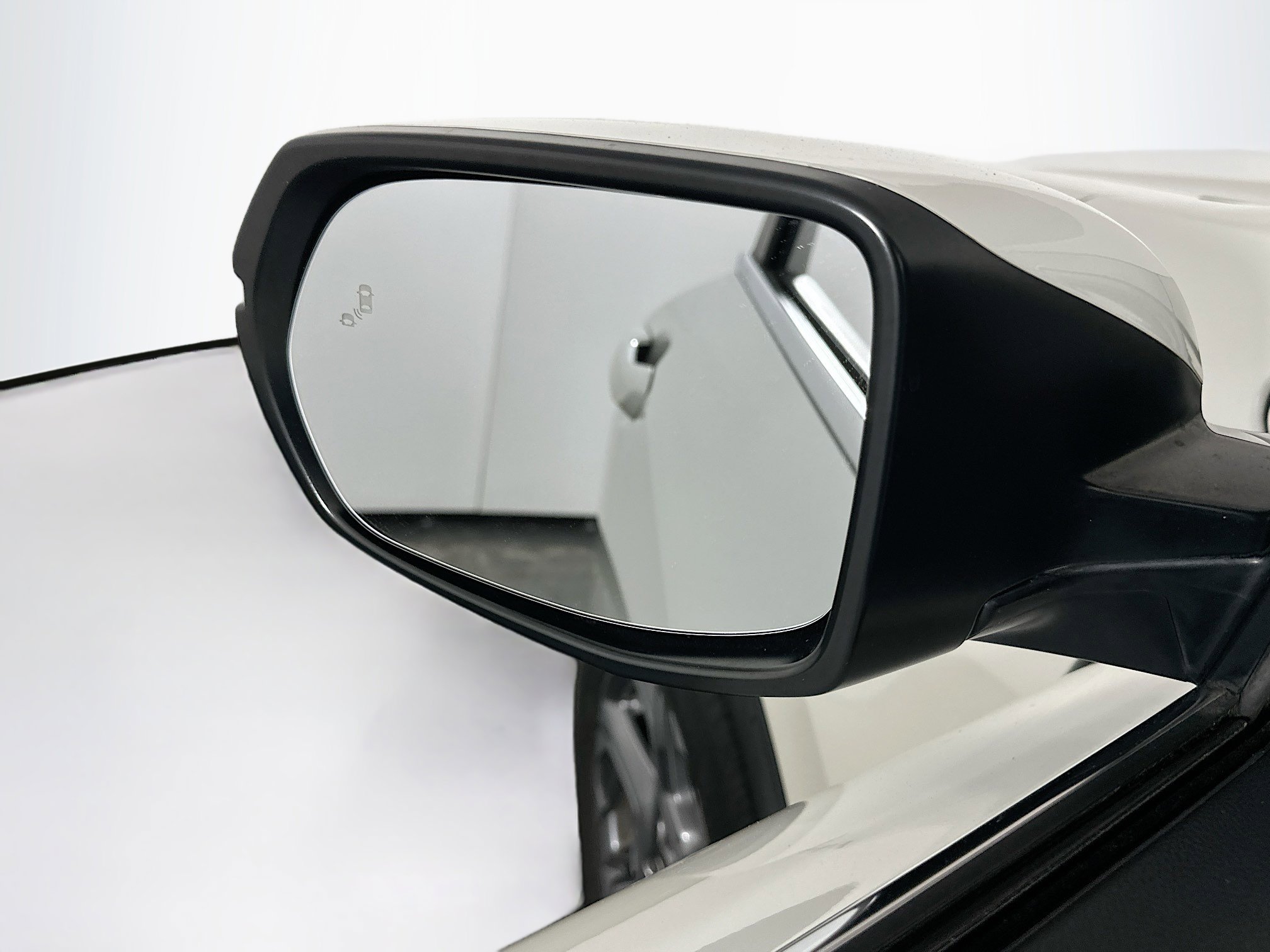 Used 2018 Honda CR-V EX image 16