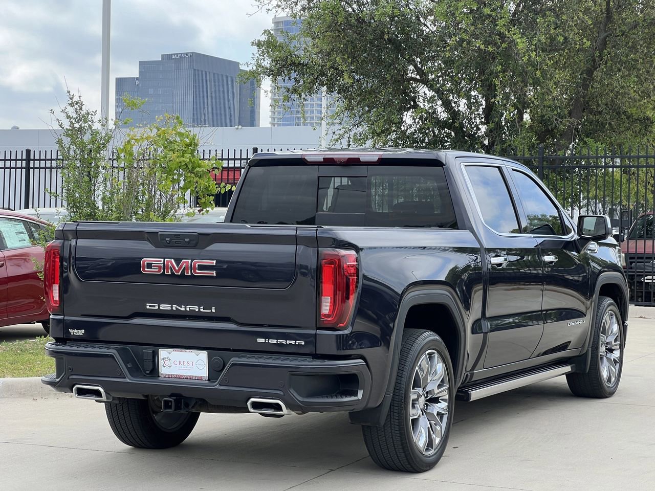 Used 2023 GMC Sierra 1500 Denali w/ Denali Reserve Package AWD/4WD image 4
