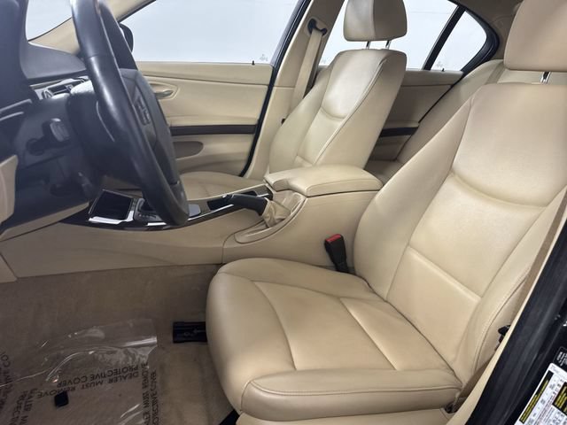Used 2009 BMW 328i xDrive Sedan AWD/4WD image 5