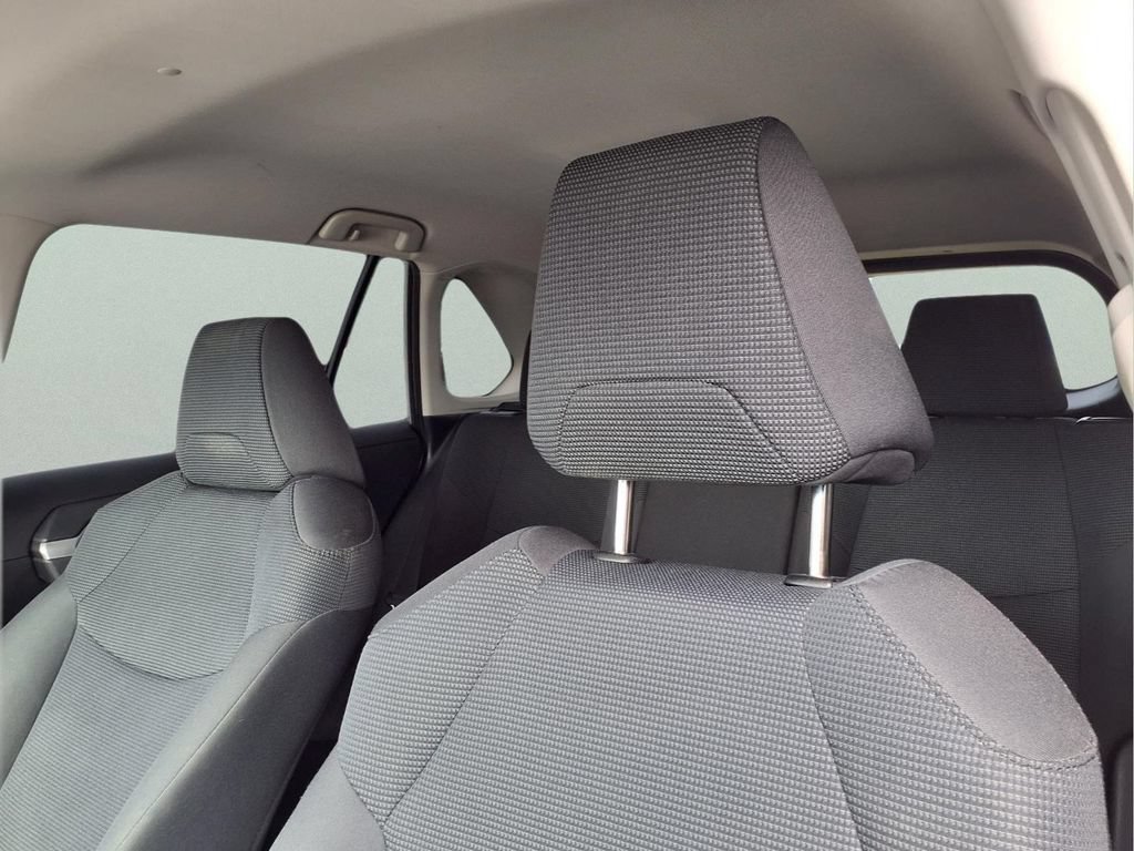 Used 2023 Toyota RAV4 LE FWD image 17