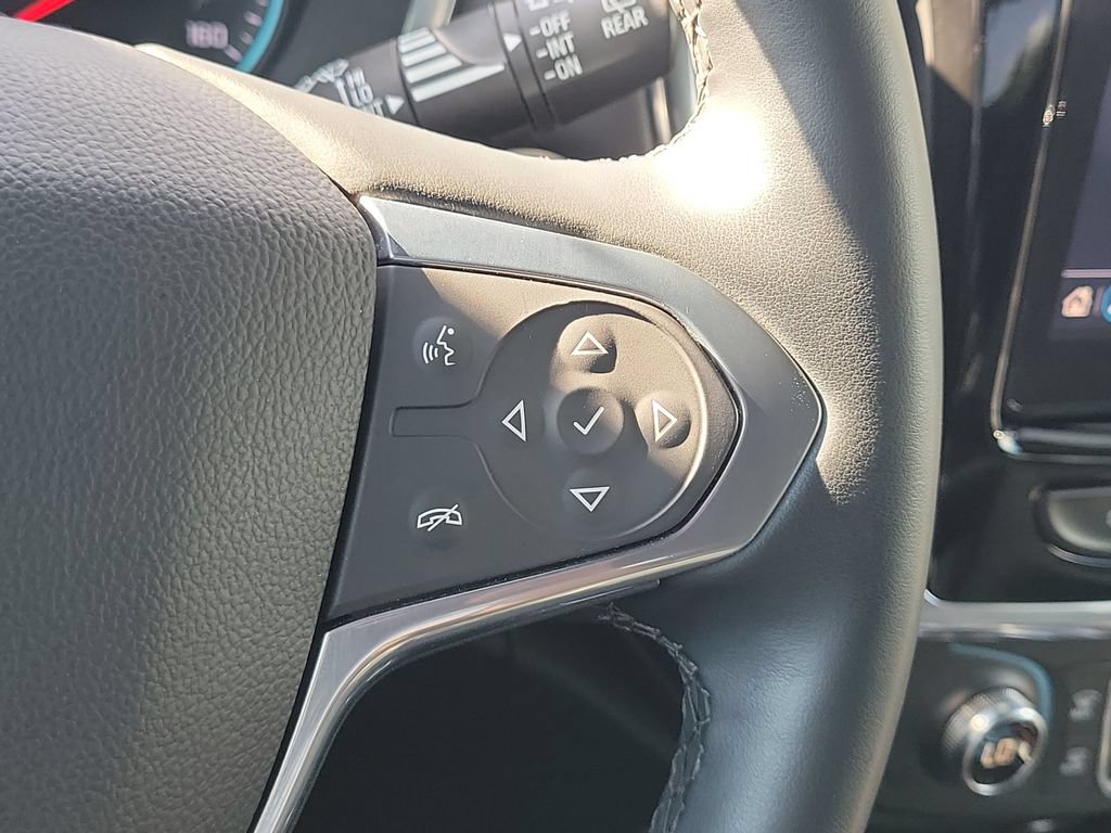 Used 2023 Chevrolet Traverse RS FWD image 10