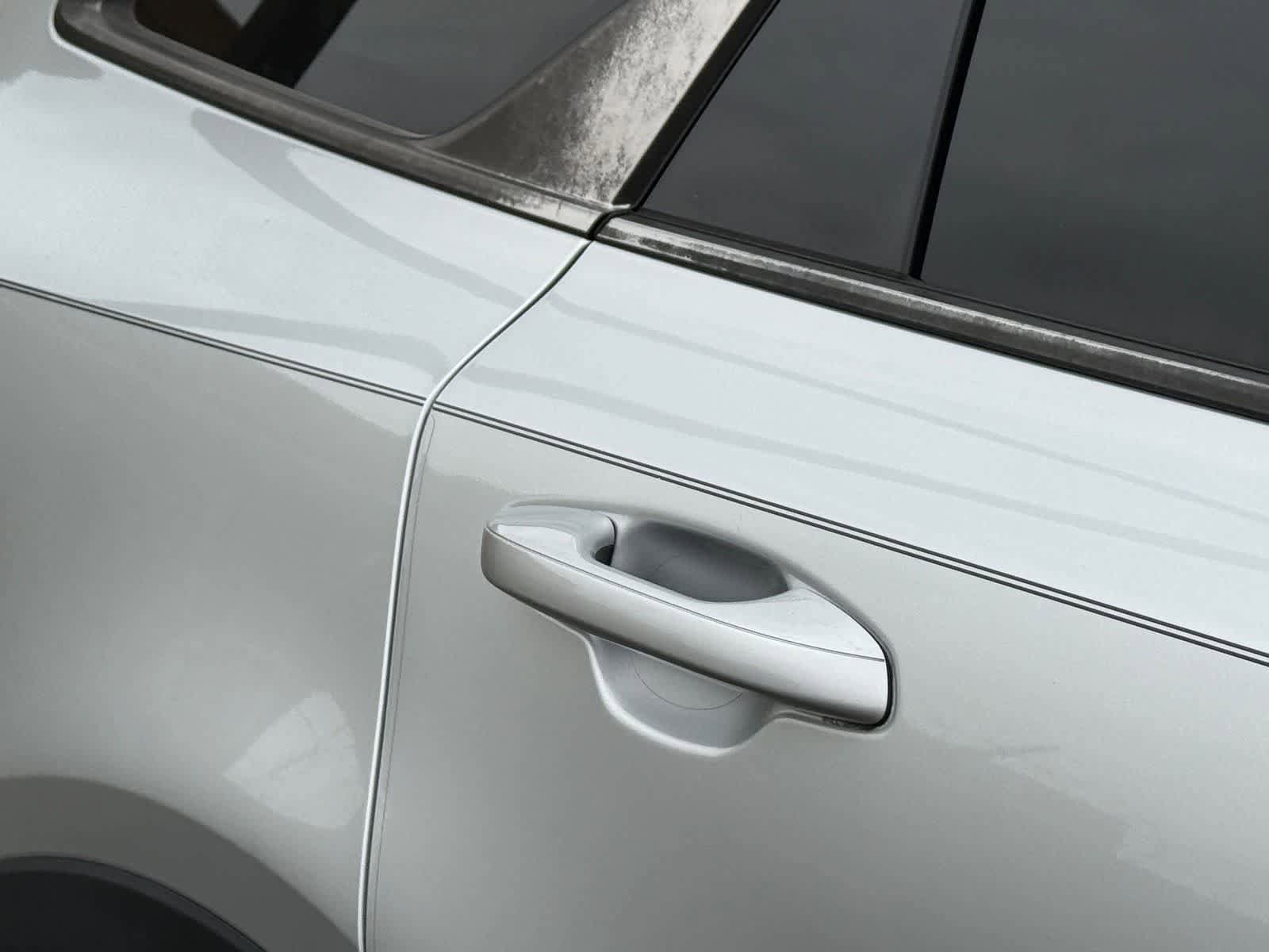 Used 2021 Kia Sorento S w/ Panoramic Sunroof Package image 9