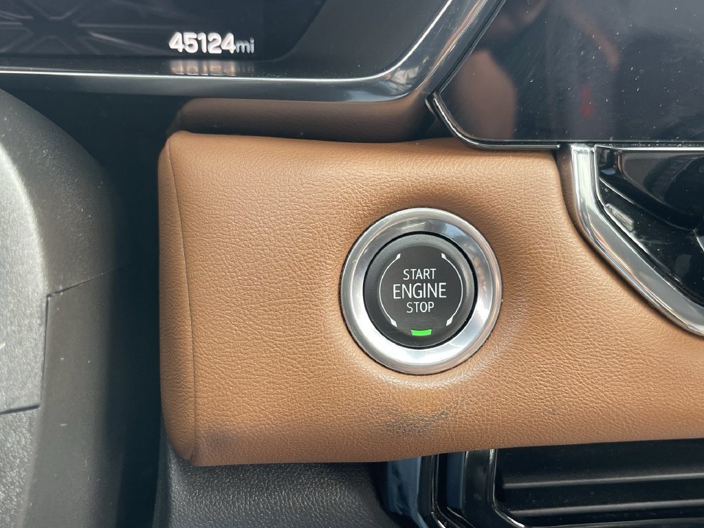 Certified 2024 GMC Canyon AT4 AWD/4WD image 17