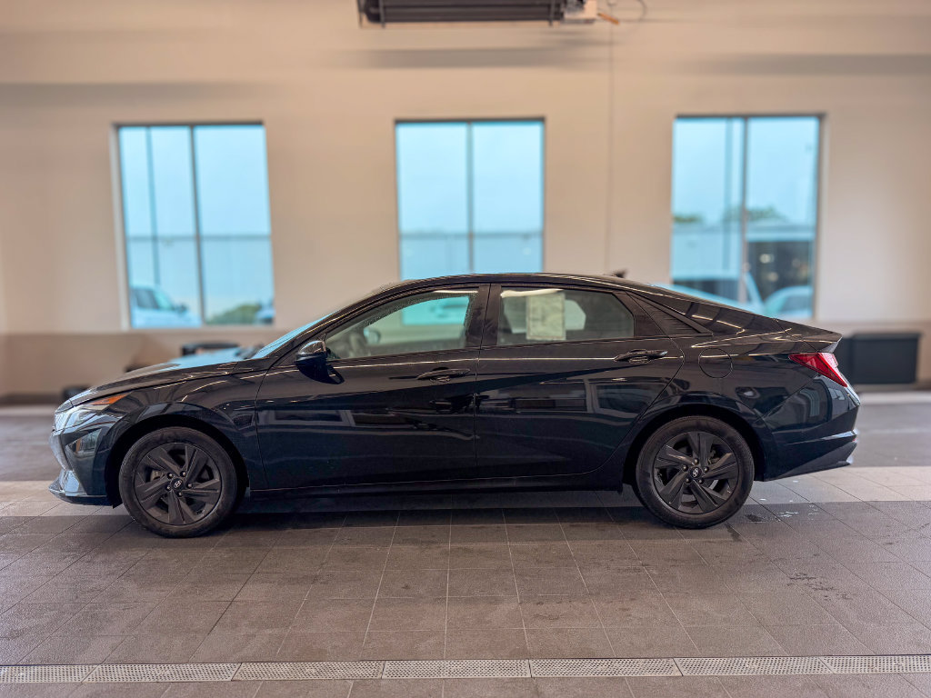Used 2023 Hyundai Elantra Blue w/ Cargo Package FWD image 4