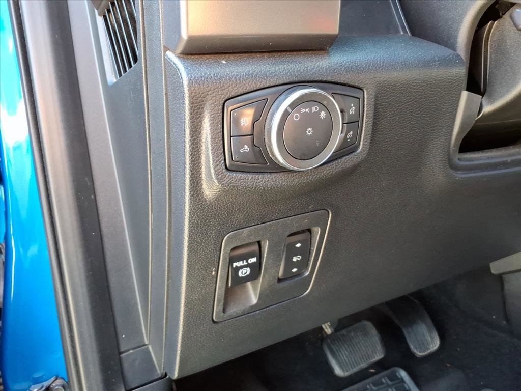 Used 2019 Ford F150 XLT w/ Equipment Group 302A Luxury AWD/4WD image 16