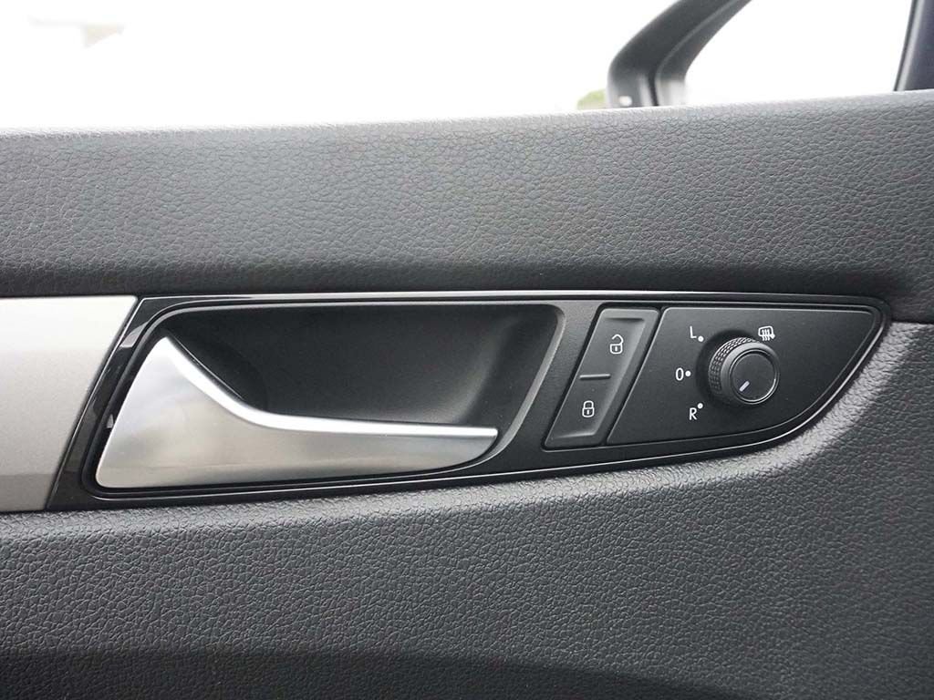 Used 2021 Volkswagen Passat 2.0T S FWD image 36