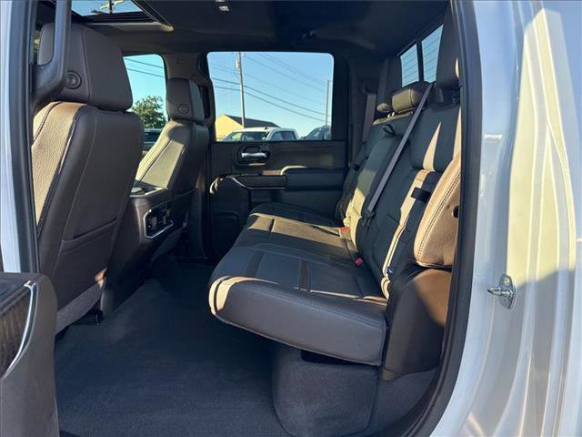 Used 2022 GMC Sierra 3500 Denali w/ Denali Ultimate Package image 18
