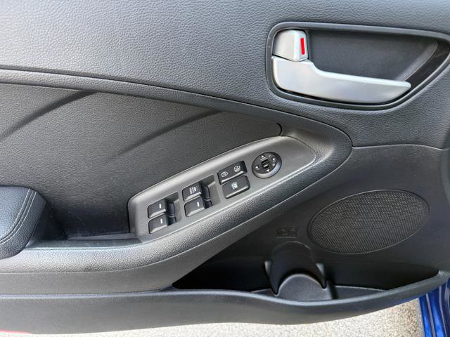 Used 2017 Kia Forte LX image 14