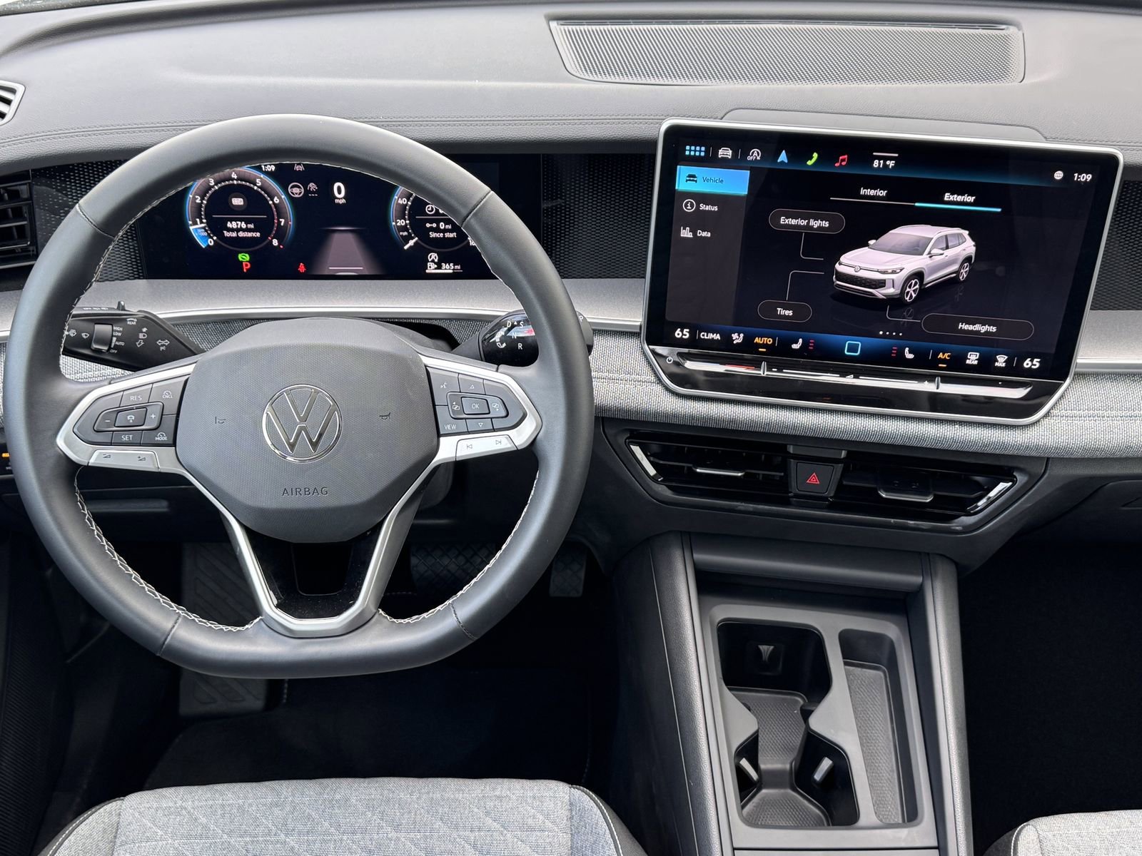 New 2025 Volkswagen Tiguan S image 11