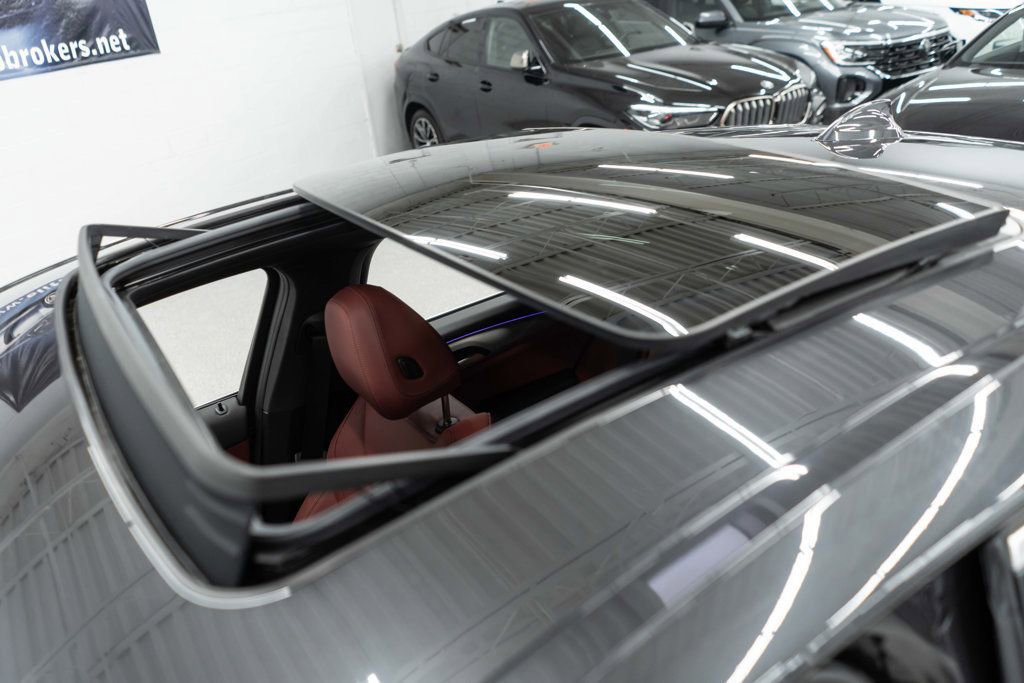 Used 2025 BMW X4 xDrive30i w/ Premium Package image 50