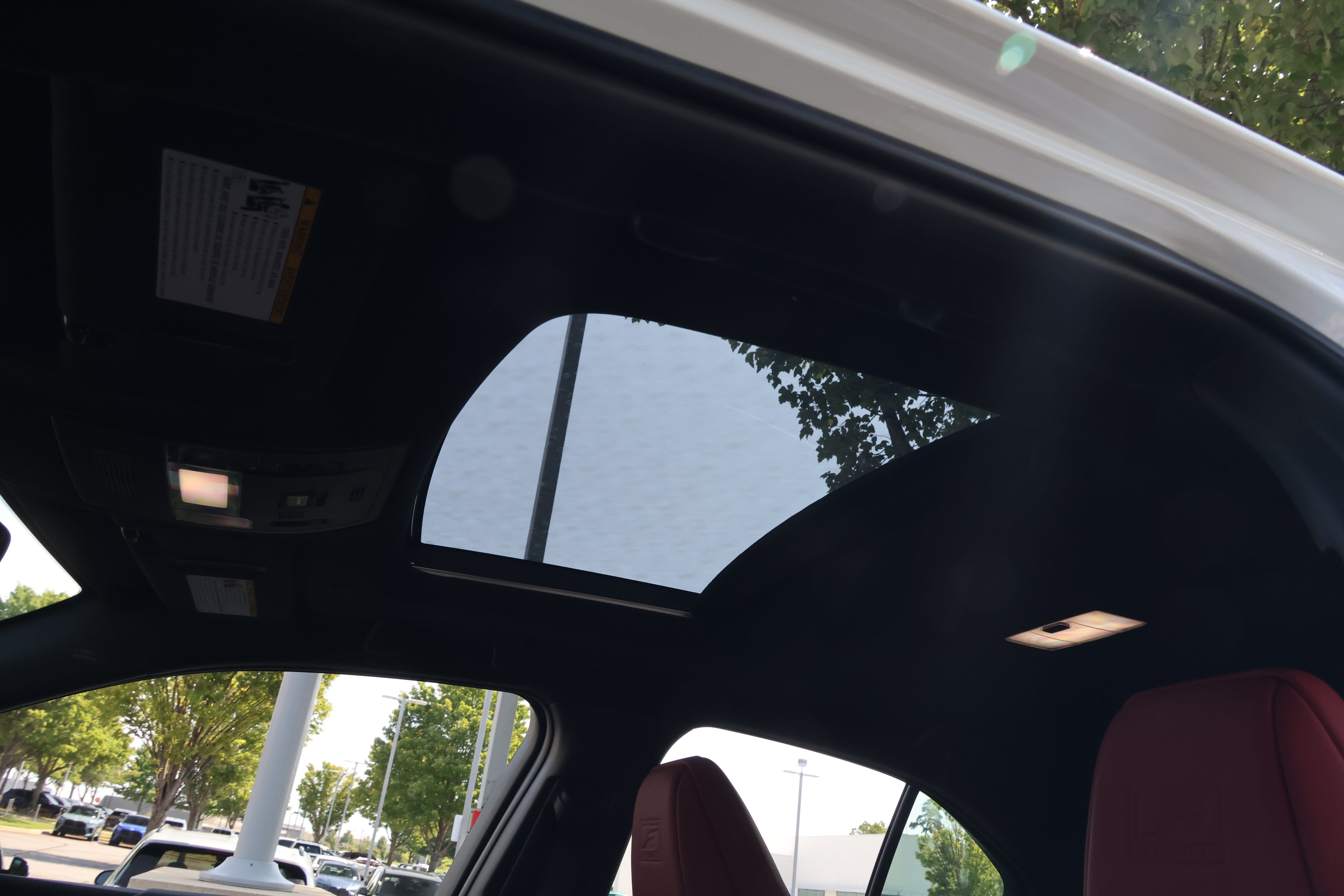 Used 2023 Lexus UX 250h F Sport FWD image 33