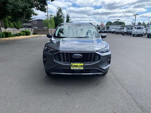 Certified 2025 Ford Escape Platinum AWD/4WD image 12