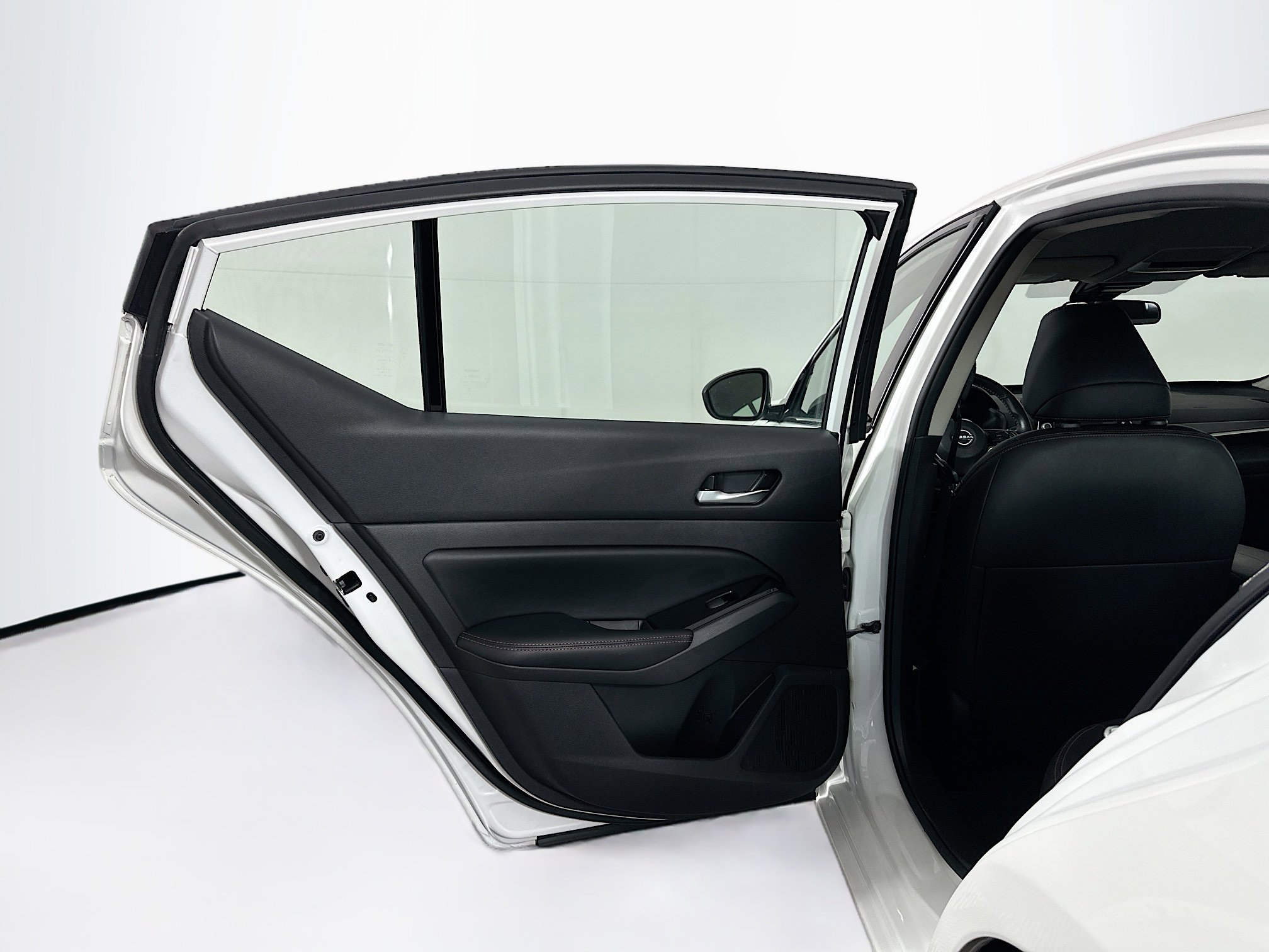 Used 2024 Nissan Altima 2.5 SR image 25