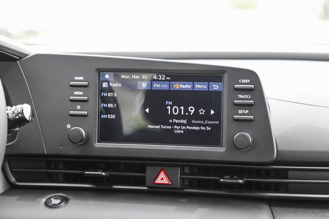 New 2026 Hyundai Elantra Sport FWD image 17
