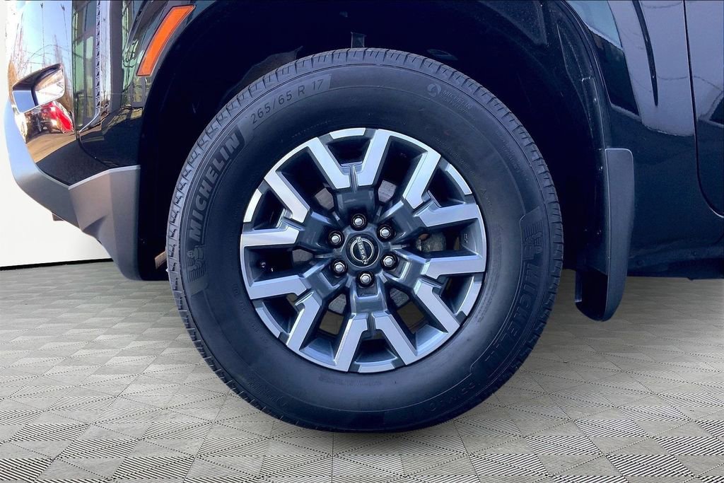 Used 2024 Nissan Frontier SL w/ Technology Package image 22