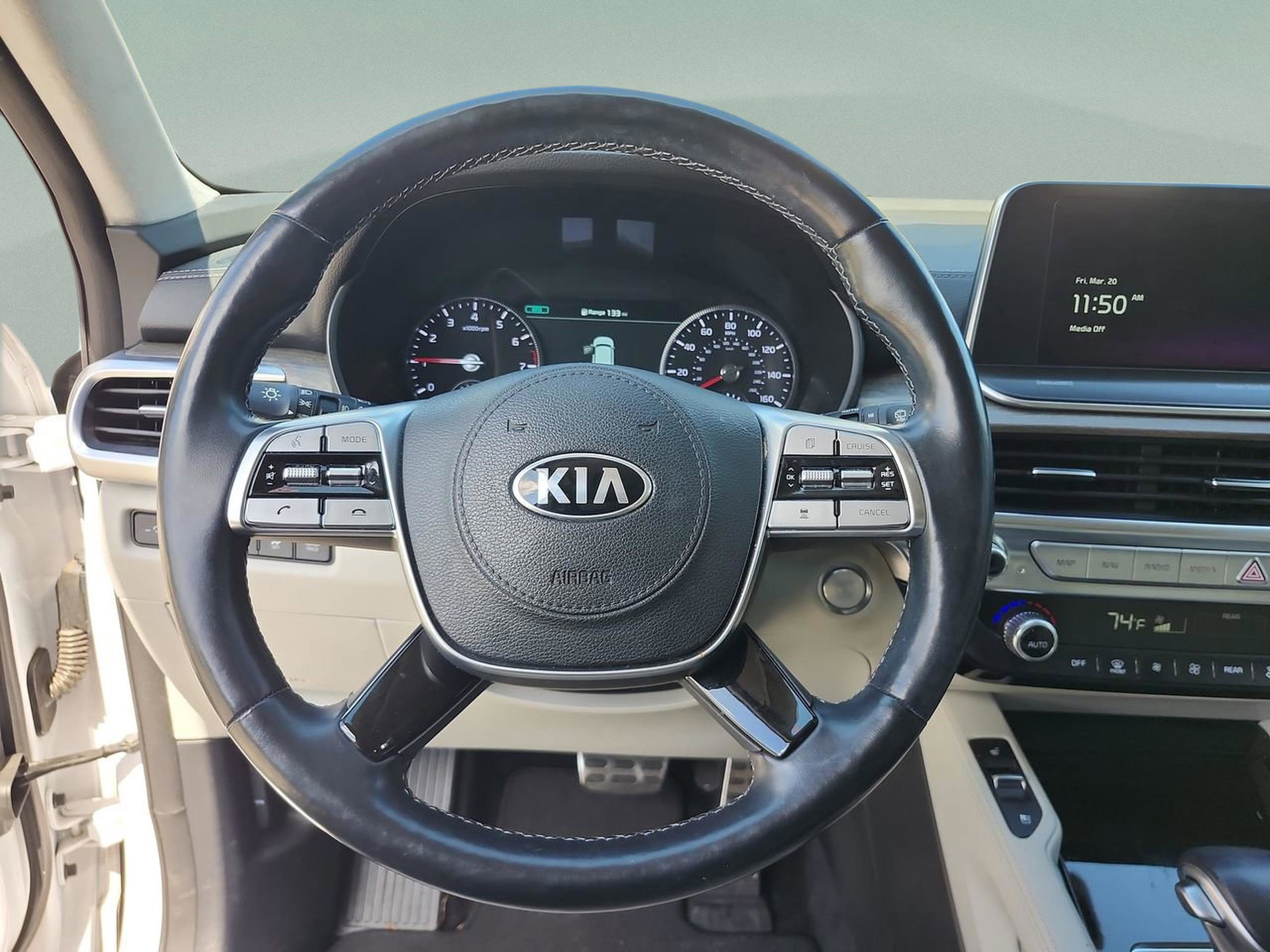 Used 2021 Kia Telluride SX w/ SX Prestige Package image 9