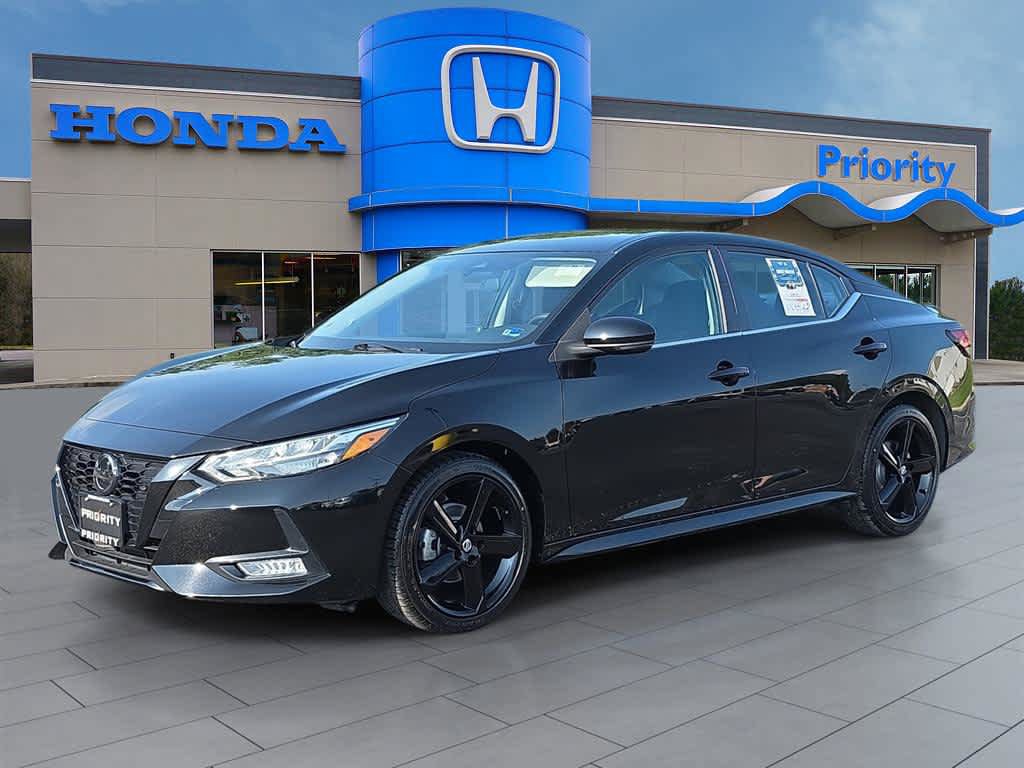 Used 2023 Nissan Sentra SR w/ Midnight Edition Package FWD image 1