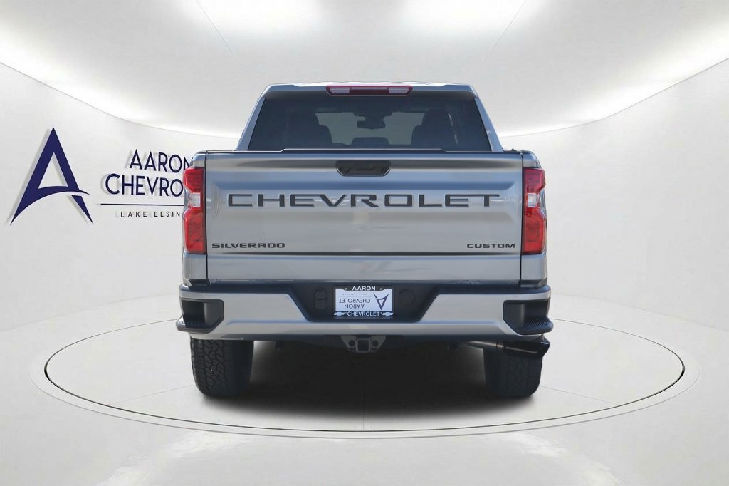 New 2026 Chevrolet Silverado 1500 Custom w/ Turbomax Blackout Package AWD/4WD image 5