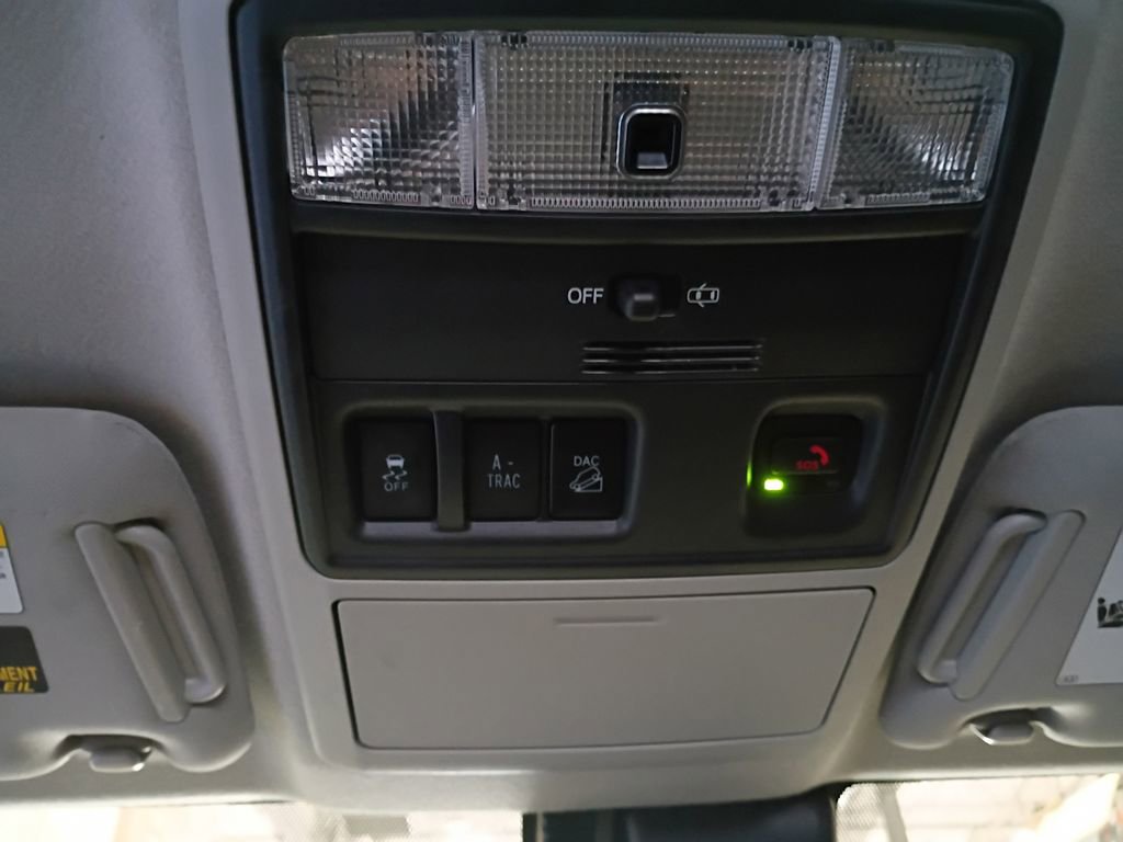 Used 2021 Toyota 4Runner SR5 AWD/4WD image 16