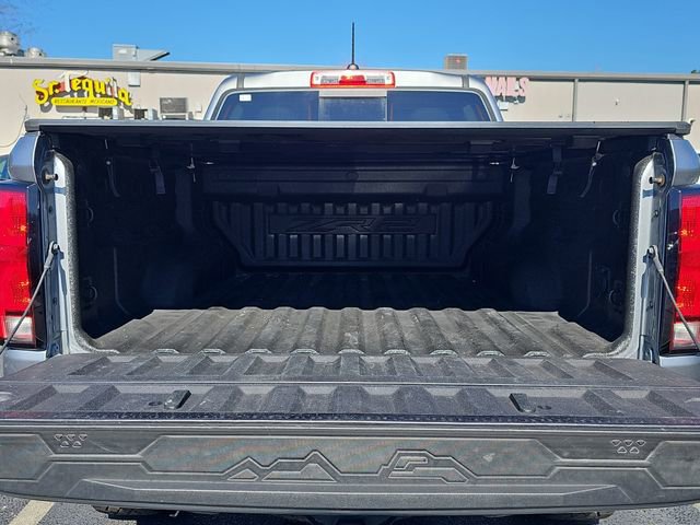 Used 2024 Chevrolet Colorado ZR2 w/ ZR2 Convenience Package III image 12