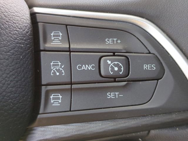 Used 2024 Jeep Grand Cherokee L Laredo RWD image 20