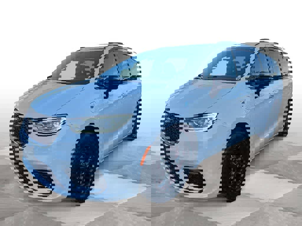 Used 2024 Chrysler Pacifica Premium image 1