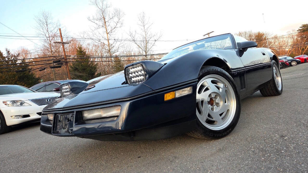 Used 1989 Chevrolet Corvette Convertible RWD image 3
