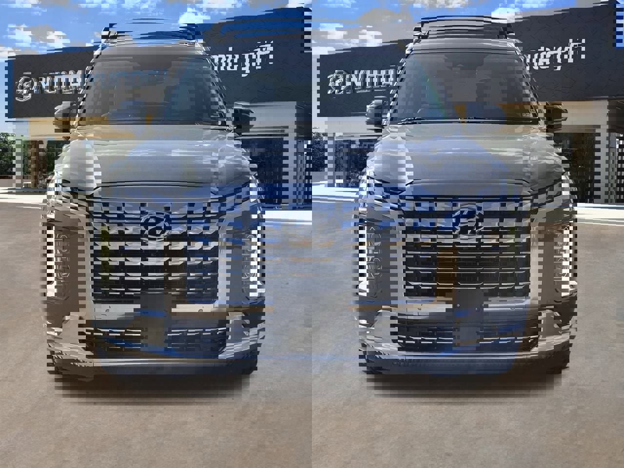 Used 2024 Hyundai Palisade Calligraphy image 3