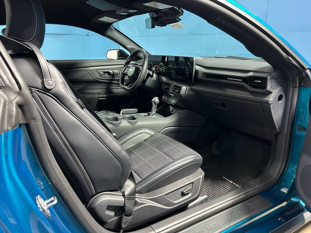 New 2026 Ford Mustang GT Premium w/ GT Performance Package RWD image 34