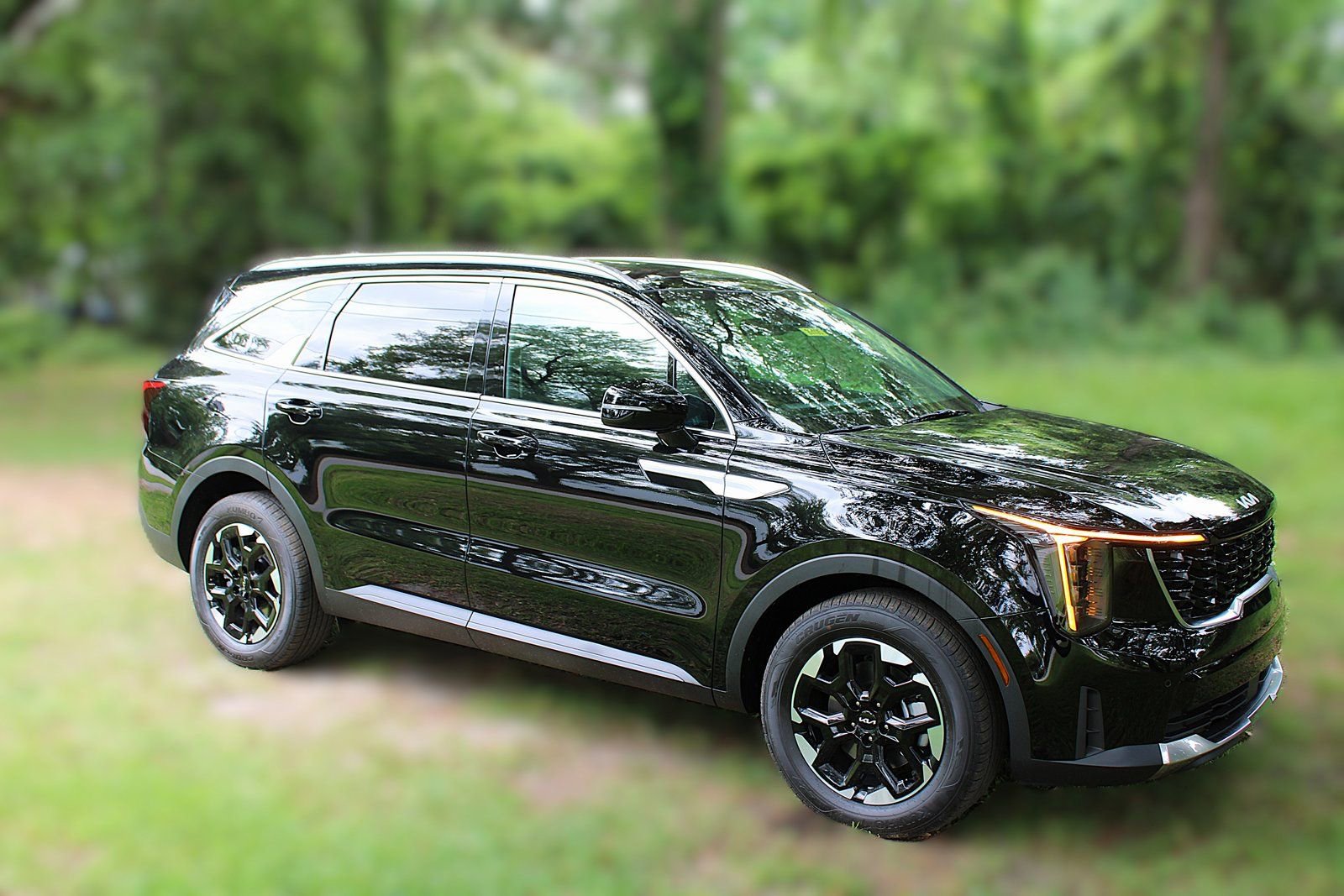 New 2026 Kia Sorento S w/ S Panoramic Sunroof Package image 4