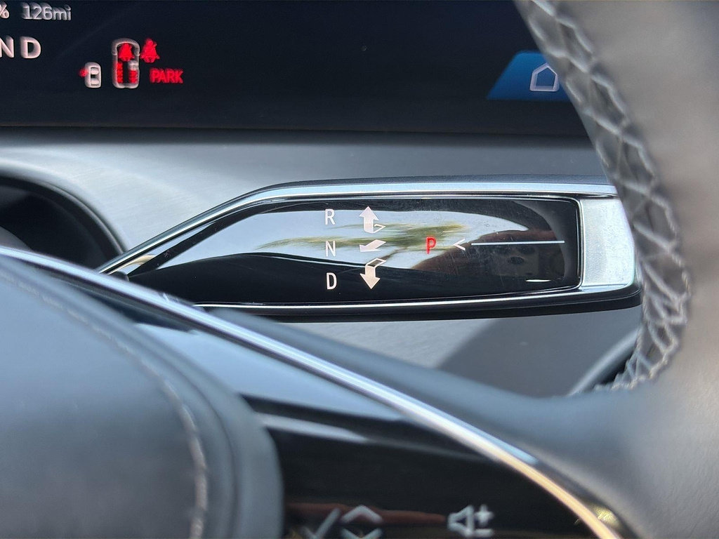 Used 2026 Cadillac Vistiq Sport AWD/4WD image 13