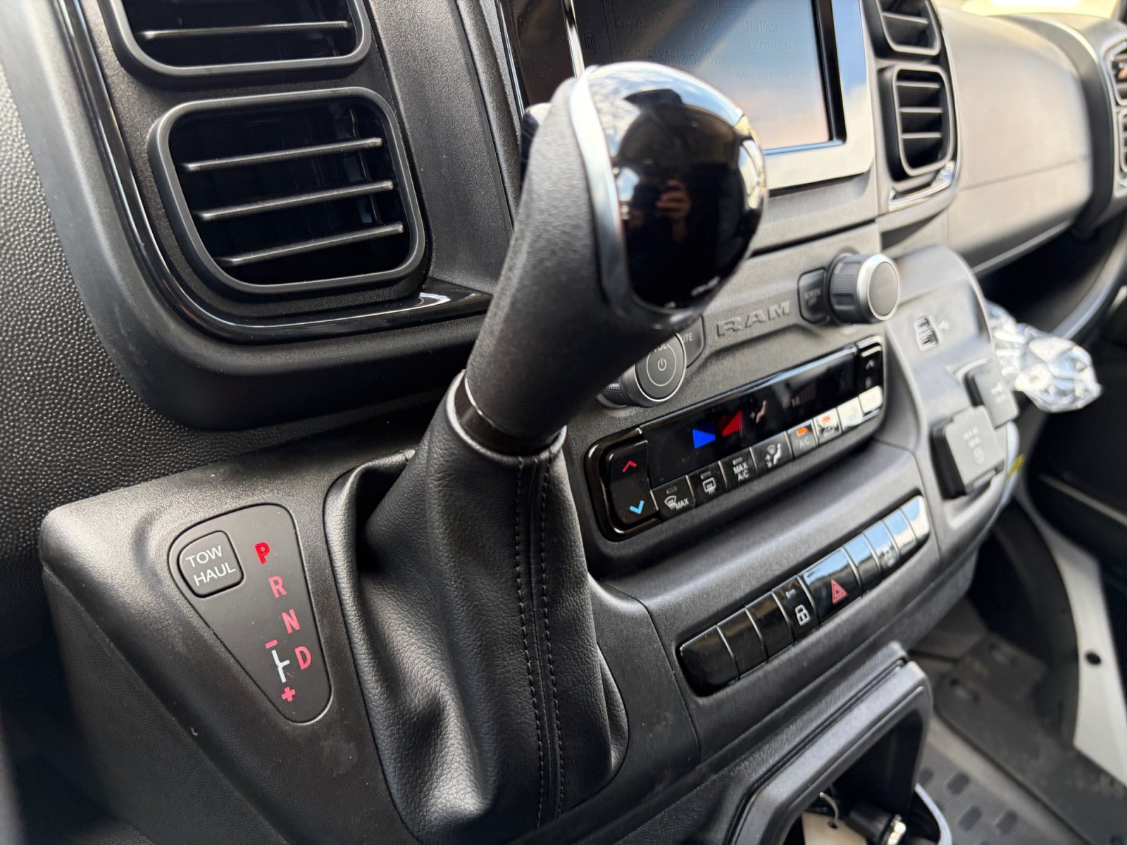 New 2026 RAM ProMaster 3500 w/ Convenience Group FWD image 20