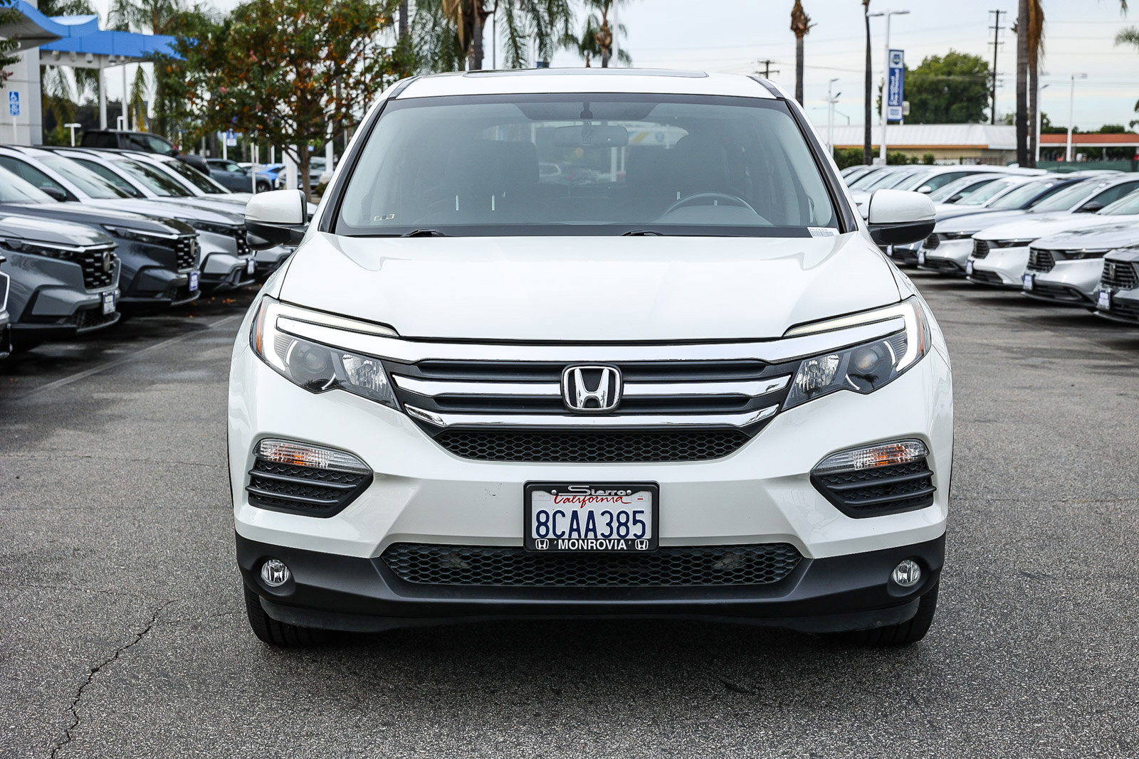 Used 2017 Honda Pilot EX-L image 2