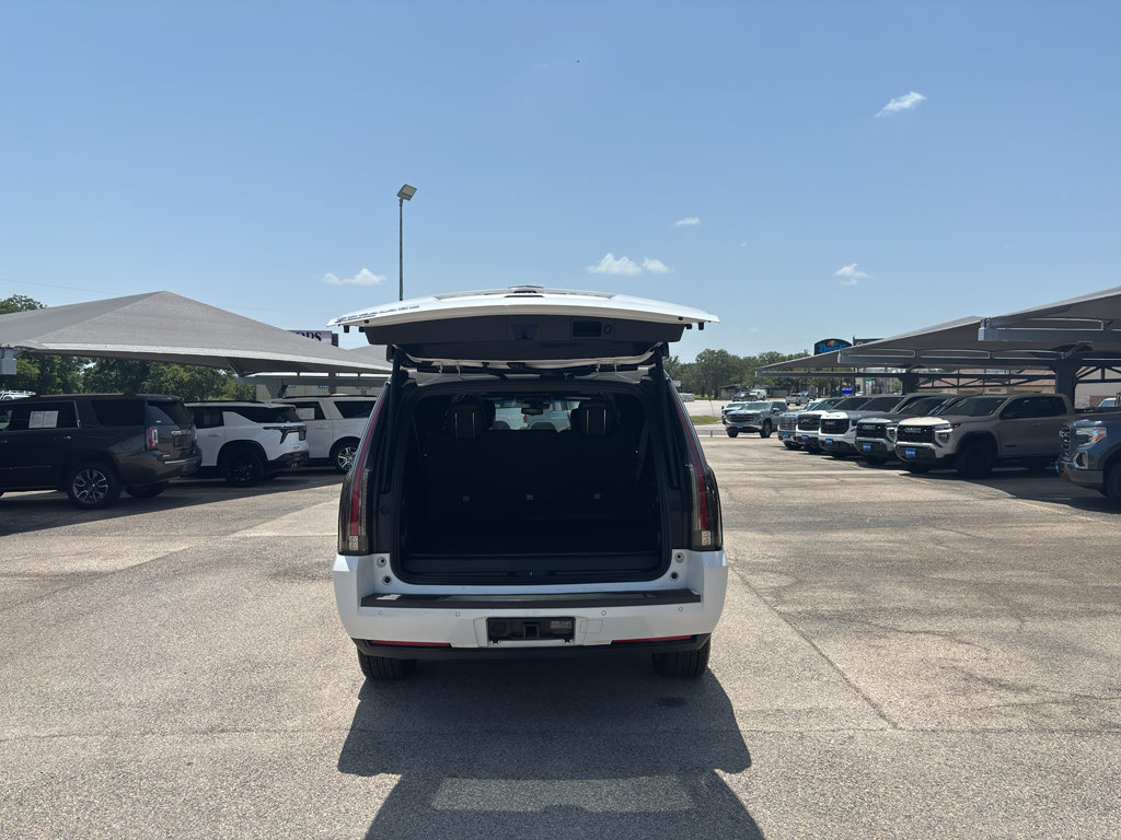Used 2018 Cadillac Escalade ESV Platinum AWD/4WD image 7